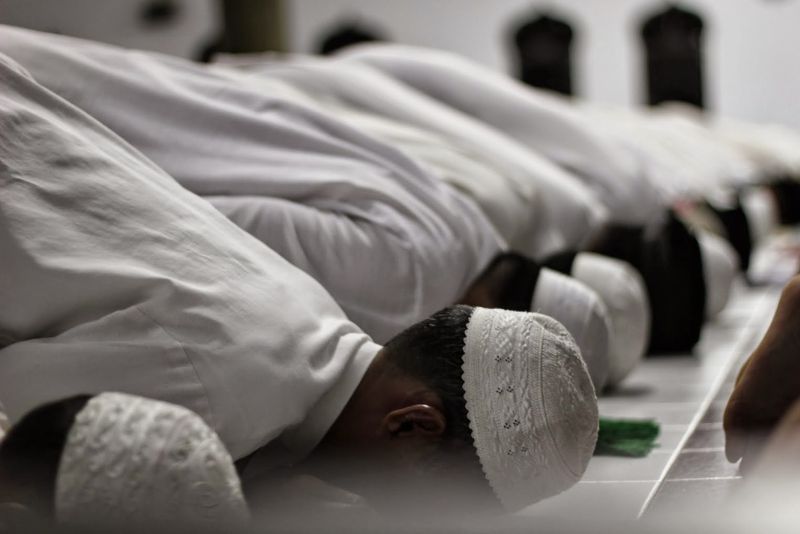 Untuk Apa Kita Shalat? Apa Esensi Dari Shalat?